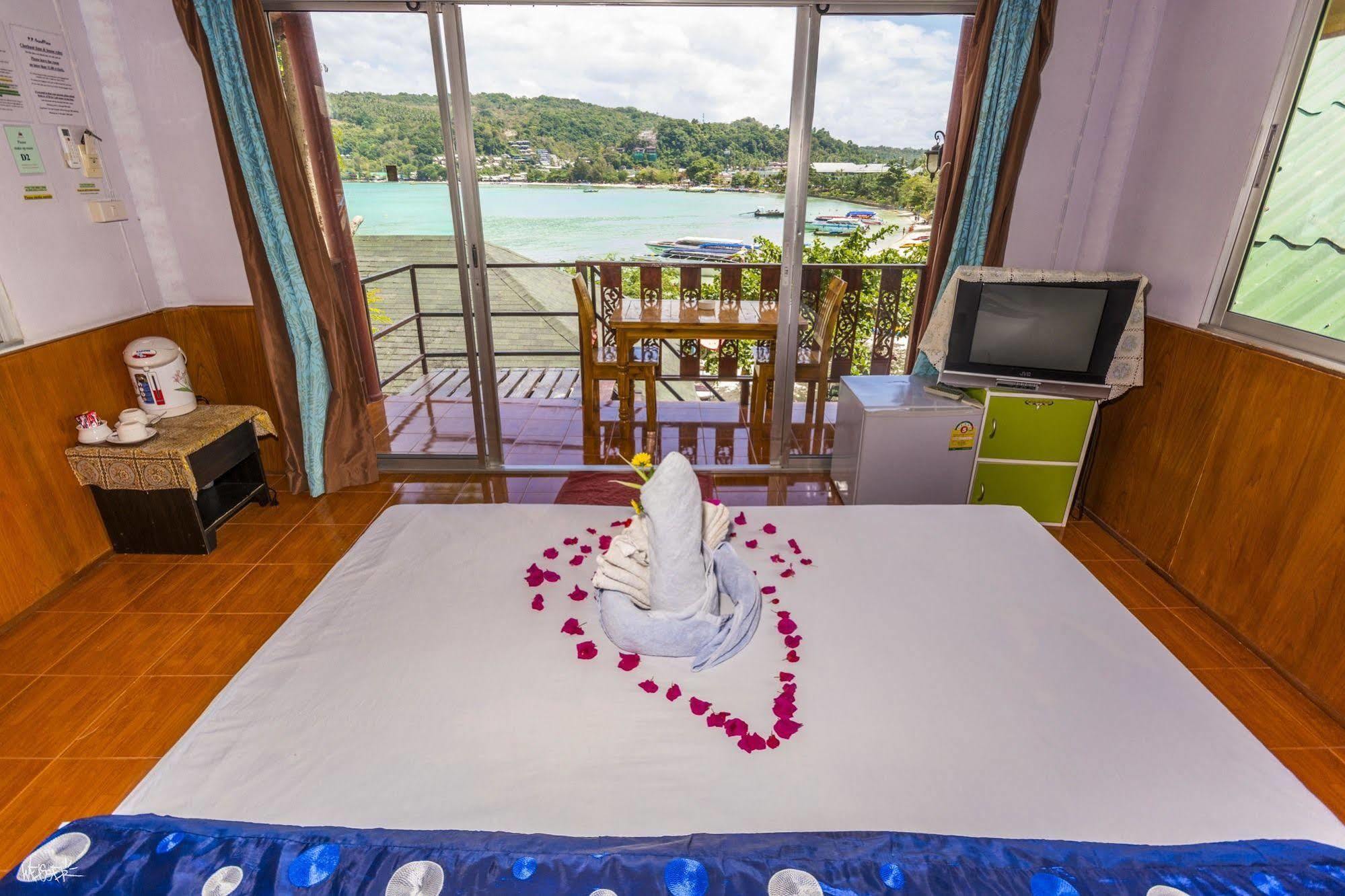 Phi Phi Good View Hotel Buitenkant foto