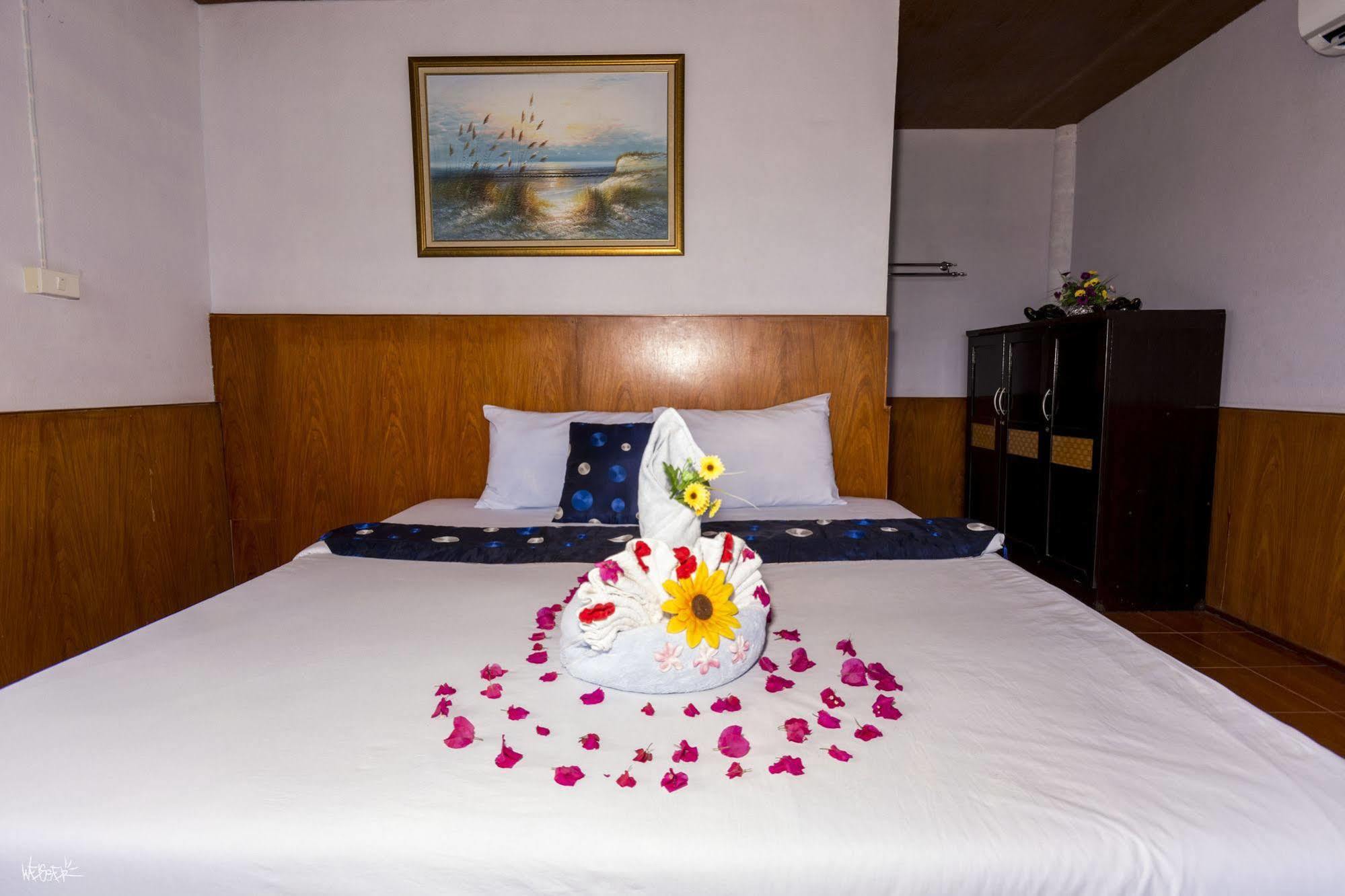Phi Phi Good View Hotel Buitenkant foto